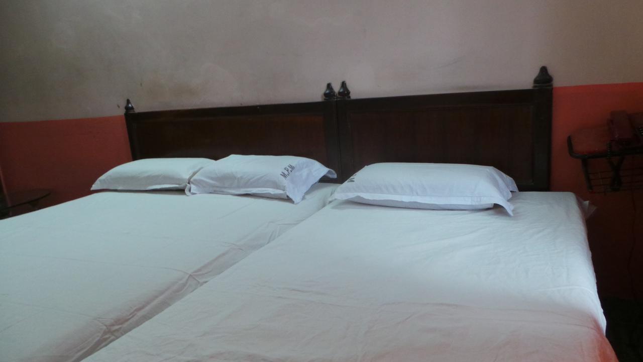 M.P.M. Guest House 퐁디셰리 외부 사진
